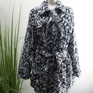 Chicos zenergy trench coat jacket size 2